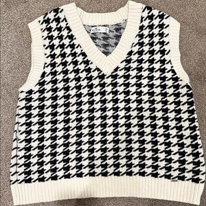 Black and White Houndstooth Knit Vest